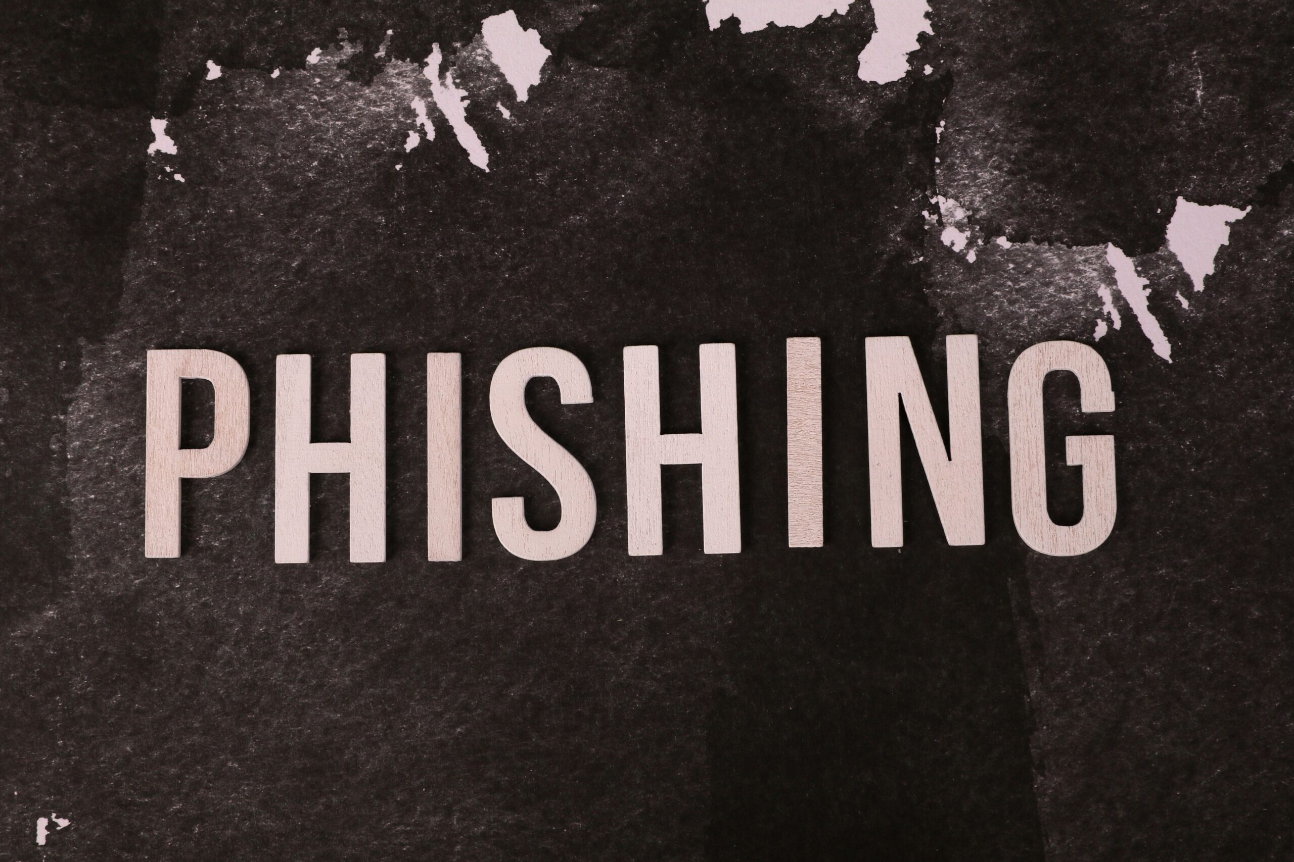 How to spot a phishing email